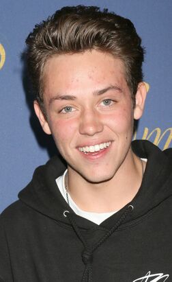 Profile photo of Ethan Cutkosky