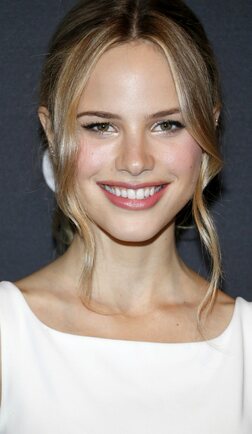 Profile photo of Halston Sage