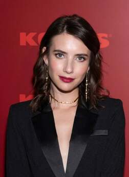 Profile photo of Emma Roberts