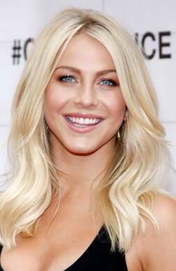 Profile photo of Julianne Hough