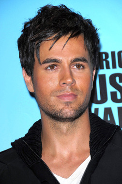 Profile photo of Enrique Iglesias