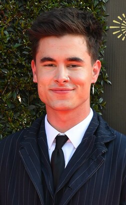 Profile photo of Kian Lawley