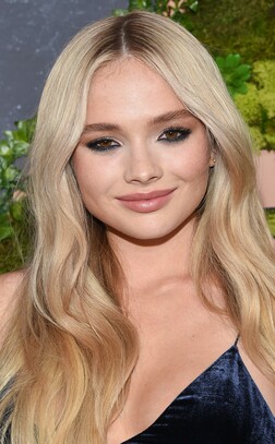 Profile photo of Natalie Alyn Lind