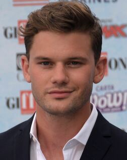 Profile photo of Jeremy Irvine