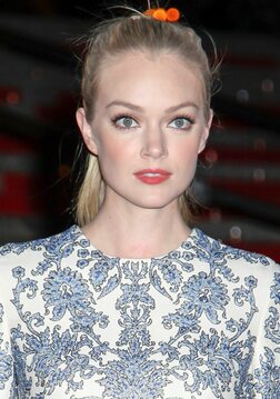 Profile photo of Lindsay Ellingson