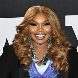 Profile photo of Mona Scott-Young