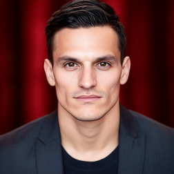 Profile photo of Aaron Sidwell