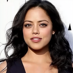 Profile photo of Alyssa Diaz