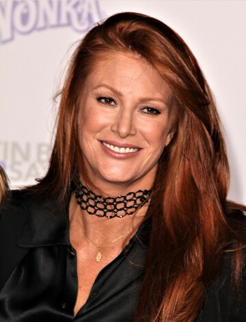 Profile photo of Angie Everhart