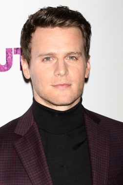 Profile photo of Jonathan Groff