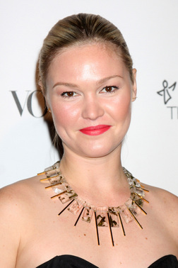 Profile photo of Julia Stiles