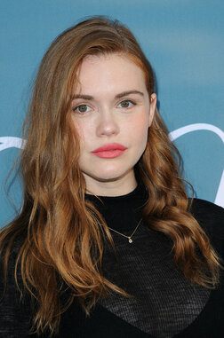 Profile photo of Holland Roden