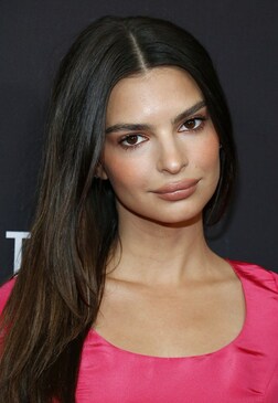 Profile photo of Emily Ratajkowski