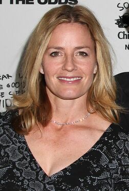 Profile photo of Elisabeth Shue