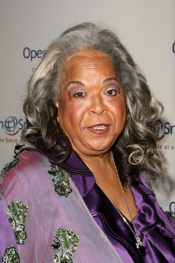 Profile photo of Della Reese