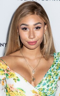 Profile photo of Eva Gutowski