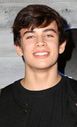 Profile photo of Hayes Grier