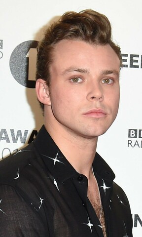 Profile photo of Ashton Irwin