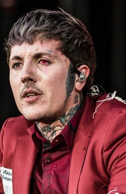 Profile photo of Oliver Sykes