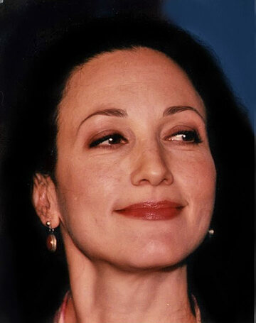 Profile photo of Bebe Neuwirth