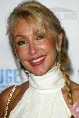 Profile photo of Linda Thompson