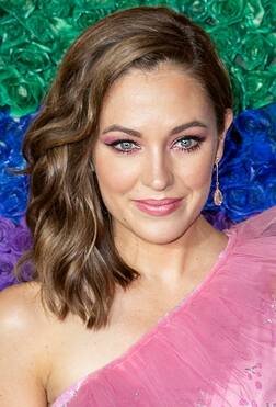 Profile photo of Laura Osnes