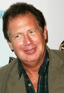 Profile photo of Garry Shandling