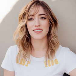 Profile photo of Andrea Bowen